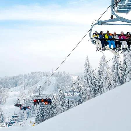 Welcome In - Studio 4-3 Mit Terrasse, Direkt An Der Skipiste Und Am Bikepark *